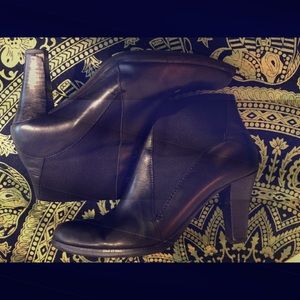 Low cut black Franco Sarto boots w 2.5-3" heels.